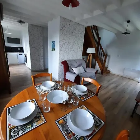 Chez Berthe بيت للعطل Pontfarcy