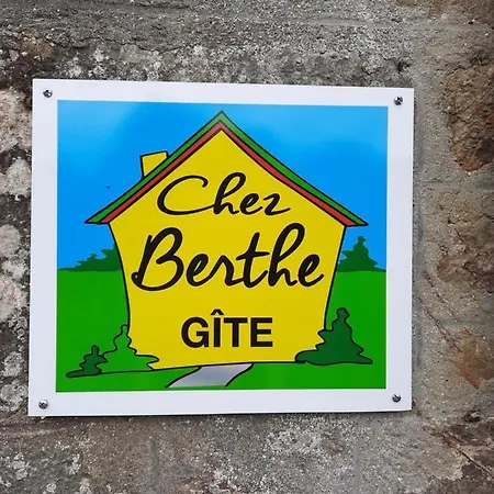 Chez Berthe בית נופש Pontfarcy