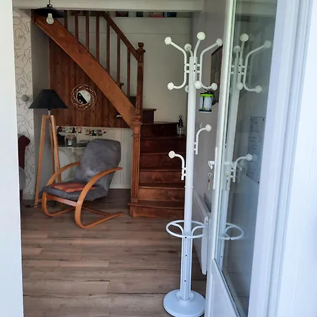 Chez Berthe بيت للعطل Pontfarcy