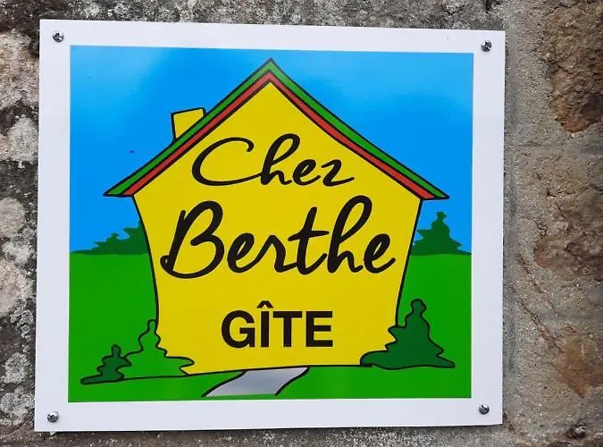 Chez Berthe بيت للعطل Pontfarcy